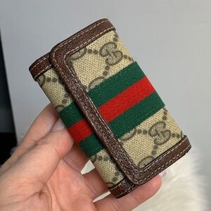 Authentic vintage Gucci 6-ring key holder and card holder